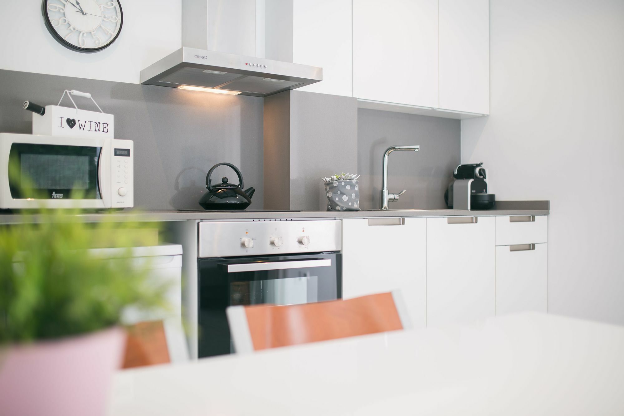 Flateli Montjuic Apartment Girona Luaran gambar